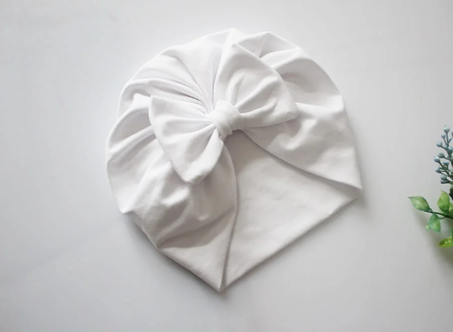 czapka turban podwójny biały kokardka chrzest 