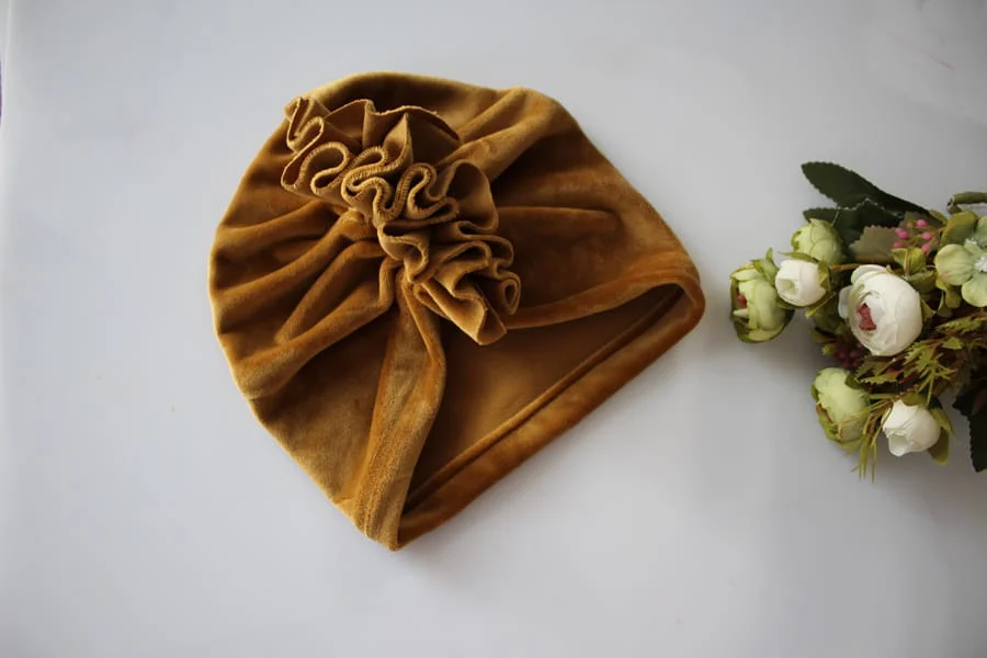 Czapka turban welur zloty miodowy wiosna/jesień 