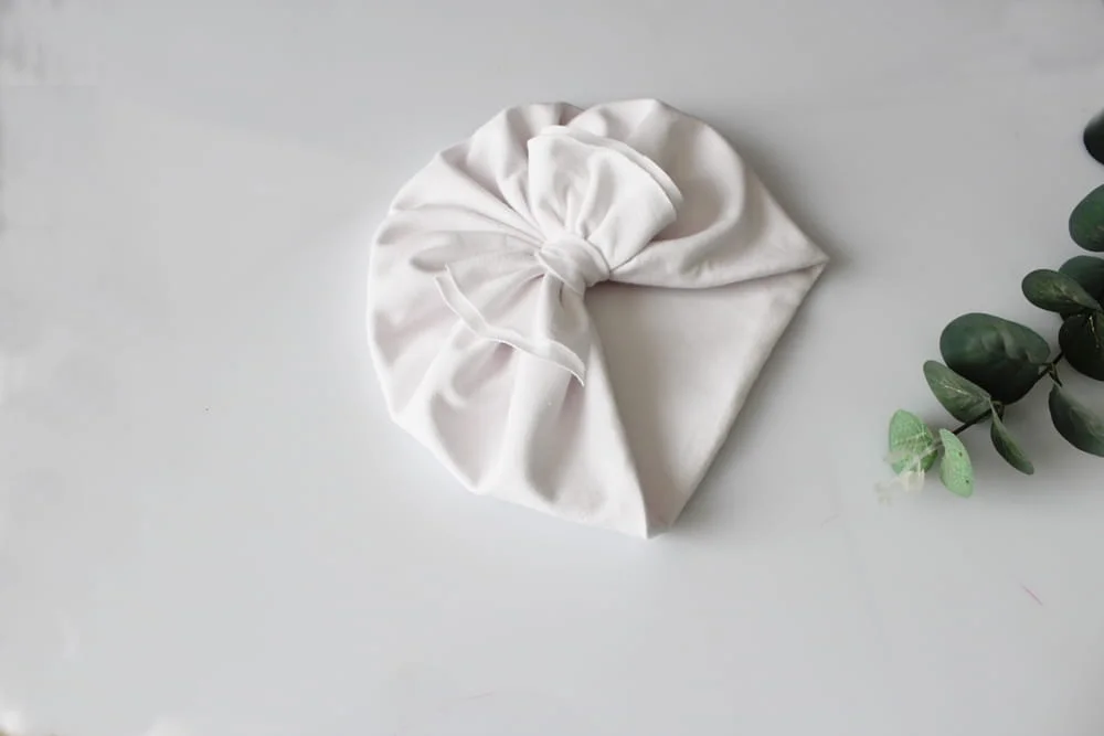 czapka turban podwójny biały kokardka chrzest wiosna/jesień